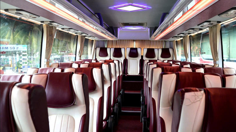 Dàn xe 35 chỗ đời mới, tiện nghi sang trọng bậc nhất