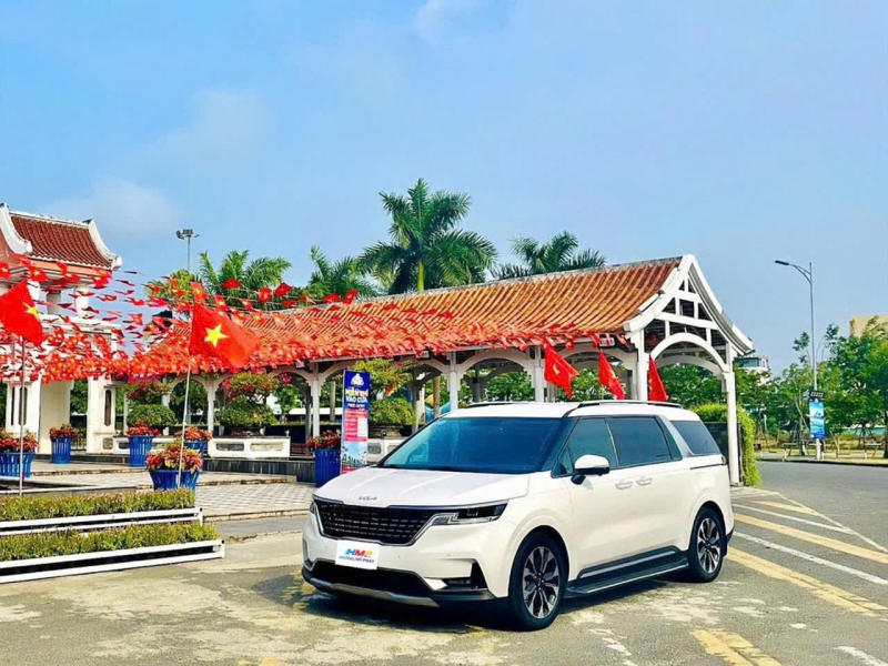 Thuê xe du lịch 7 chỗ Hoàng Mỹ Phát - xe đời mới